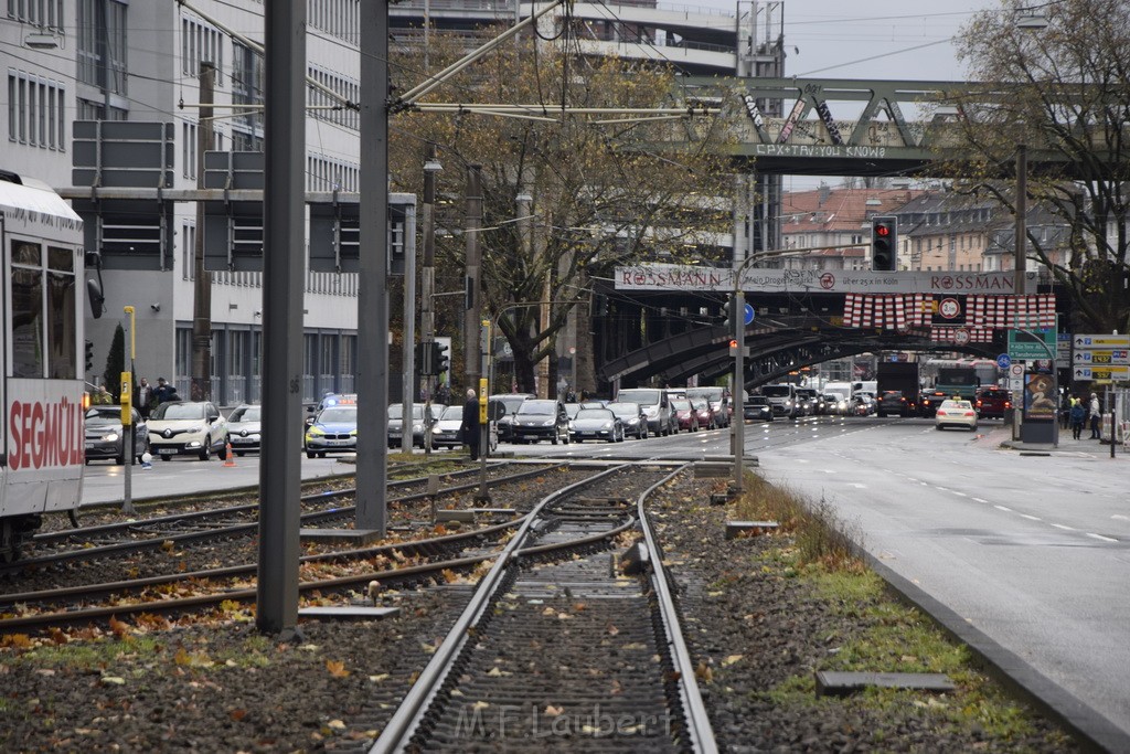 VU PKW KVB Bahn Koeln Deutz Deutz Muelheimerstr P24.JPG - Miklos Laubert